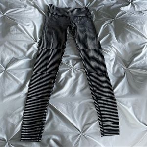 Striped leggings 🔷